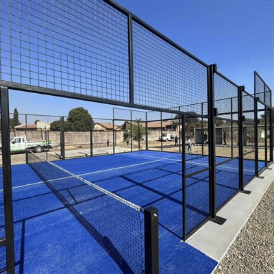 Turf Artifiċjali Fuq Padel Tennis Courts