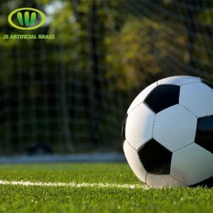 Turf tal-Futbol b'Riżoluzzjoni Għolja