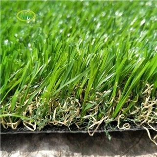 Reżistenza għall-UV Carpet Grass Artifiċjali għal Dekorazzjoni tal-Ġnien tad-Dar